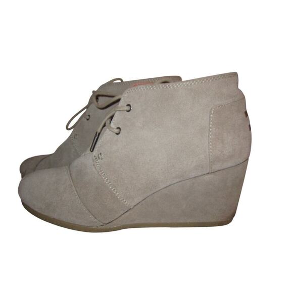 TOMS Boots Womens 10 Tan Suede Desert Wedge Ankle Booties Lace Up Casual Shoes - Picture 2 of 13